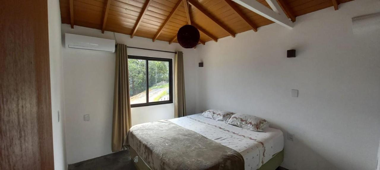 Villa Santorini Praia Do Rosa Com Piscina E Jacuzzi Exteriör bild